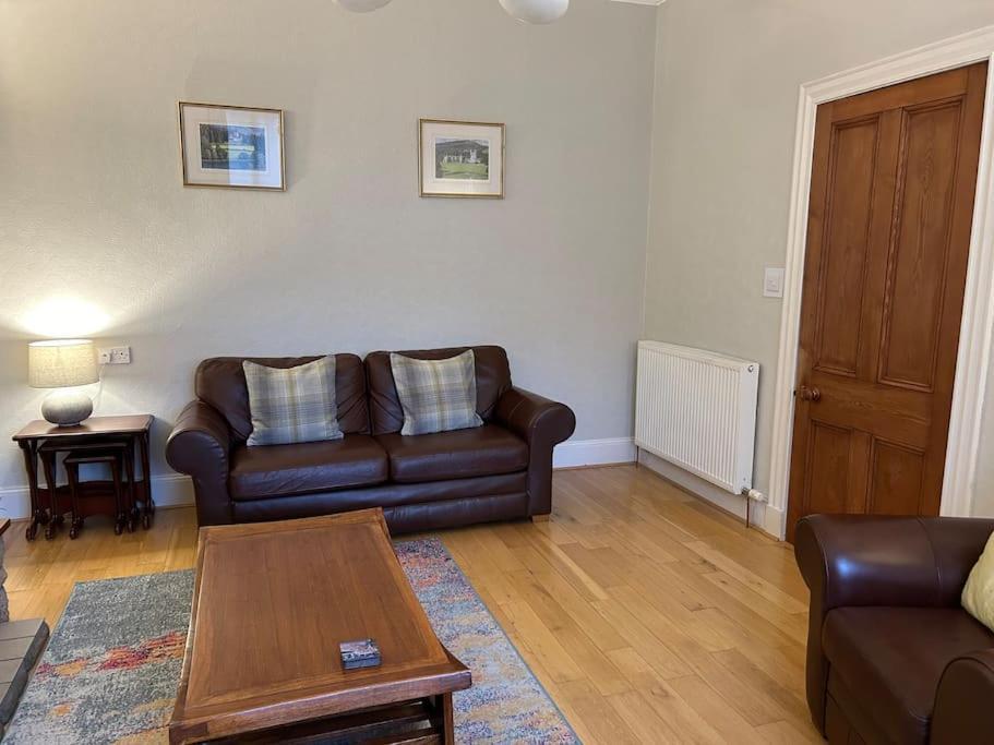 Spacious 2 Bedroom Flat In Heart Of Ballater Buitenkant foto